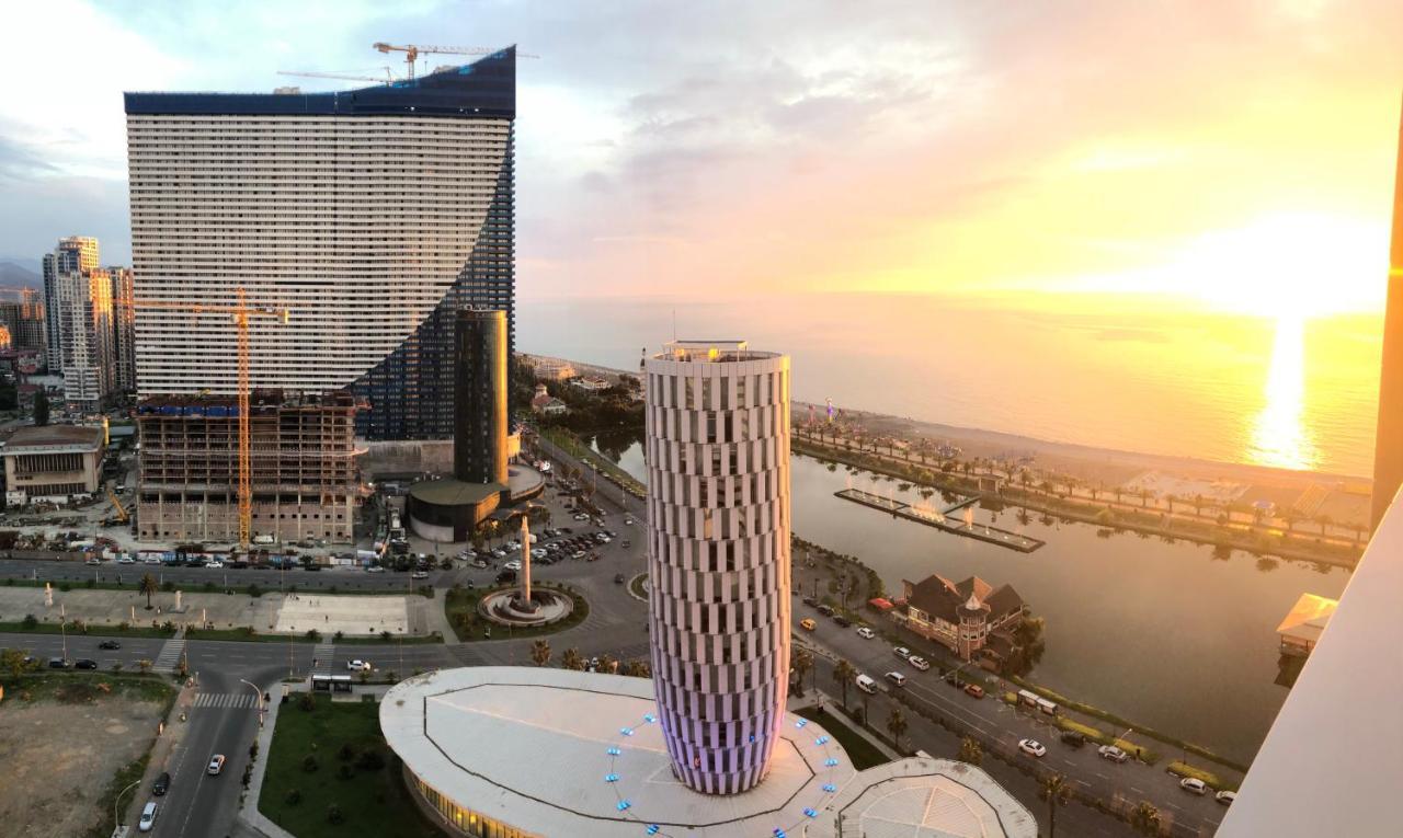Black Sea VI Dari Apartments บาทูมิ ภายนอก รูปภาพ