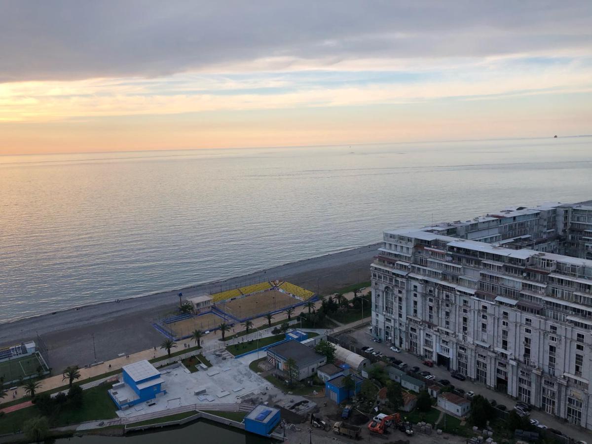 Black Sea VI Dari Apartments บาทูมิ ภายนอก รูปภาพ