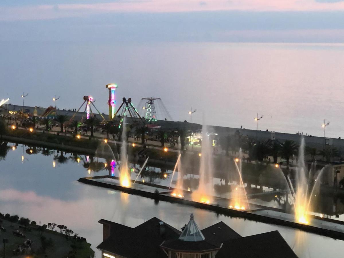 Black Sea VI Dari Apartments บาทูมิ ภายนอก รูปภาพ