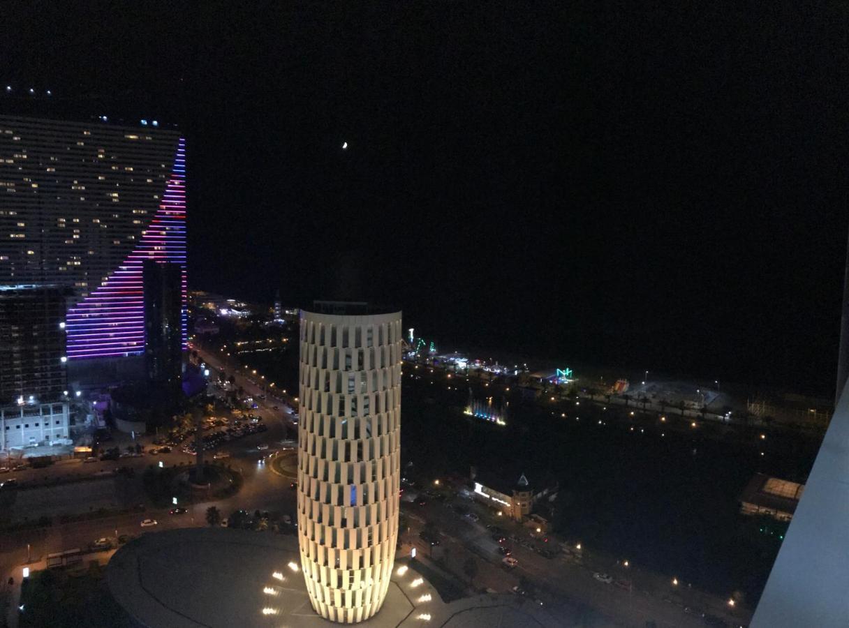 Black Sea VI Dari Apartments บาทูมิ ภายนอก รูปภาพ