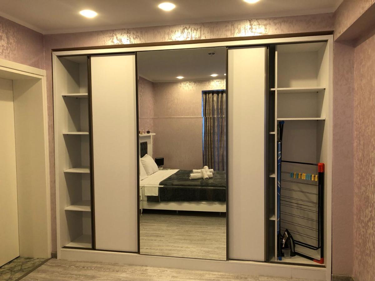 Black Sea VI Dari Apartments บาทูมิ ภายนอก รูปภาพ