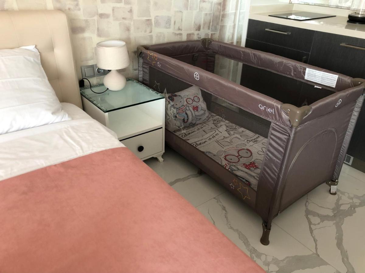 Black Sea VI Dari Apartments บาทูมิ ภายนอก รูปภาพ