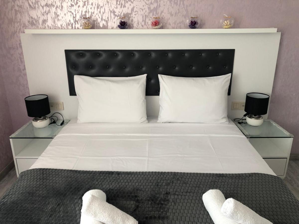 Black Sea VI Dari Apartments บาทูมิ ภายนอก รูปภาพ