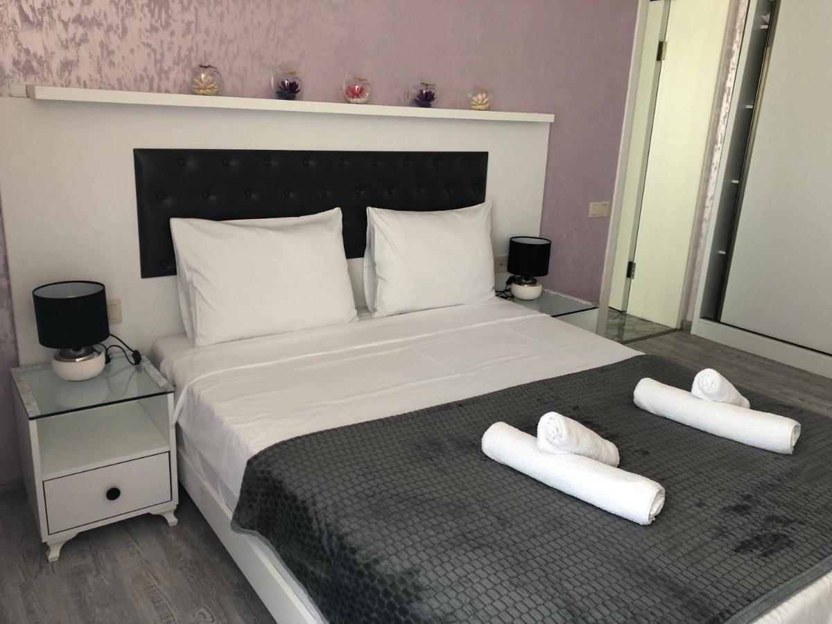 Black Sea VI Dari Apartments บาทูมิ ภายนอก รูปภาพ