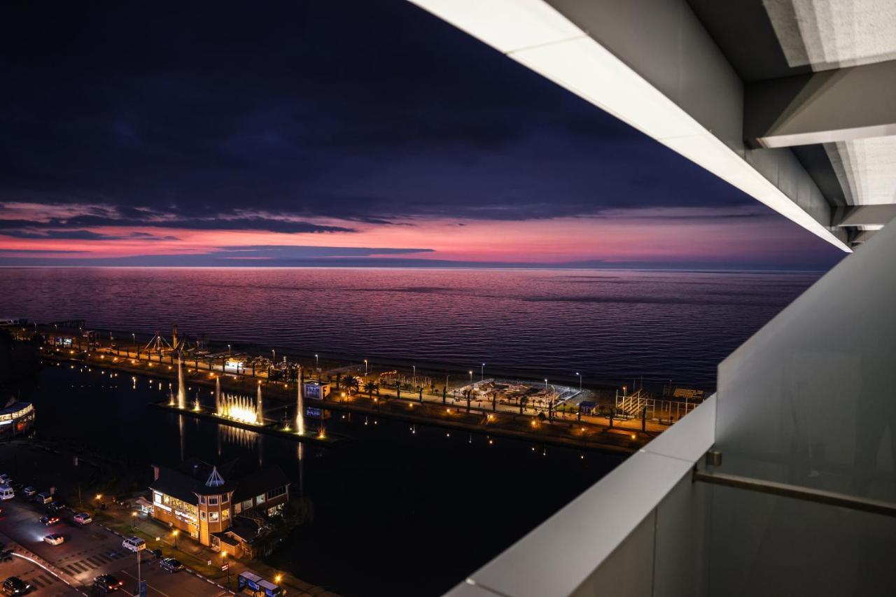 Black Sea VI Dari Apartments บาทูมิ ภายนอก รูปภาพ
