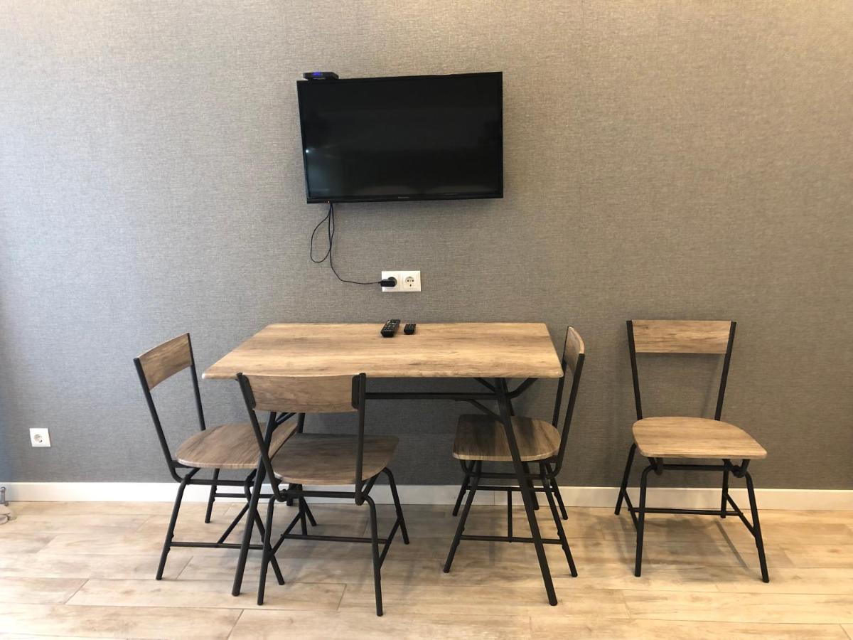 Black Sea VI Dari Apartments บาทูมิ ภายนอก รูปภาพ